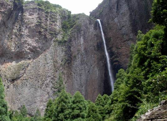大龙湫（浙江省雁荡山景观）