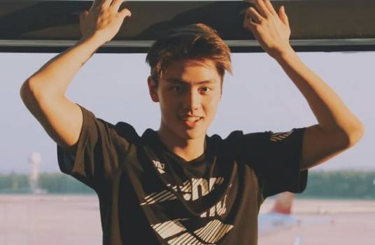 吴俊杰(中国游泳运动员)