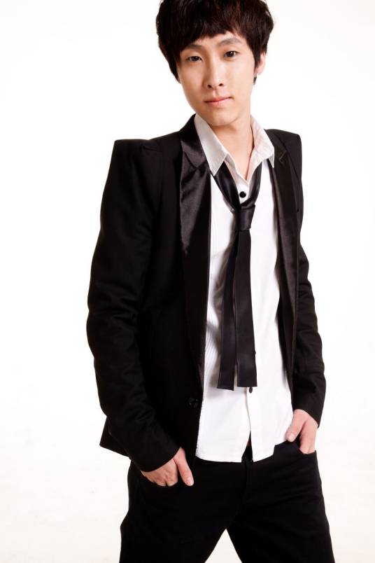 赵玮(八零后中国音乐男歌手)