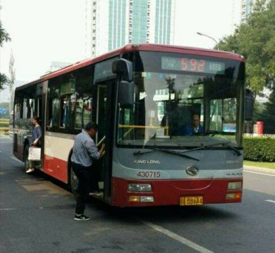 北京公交592路