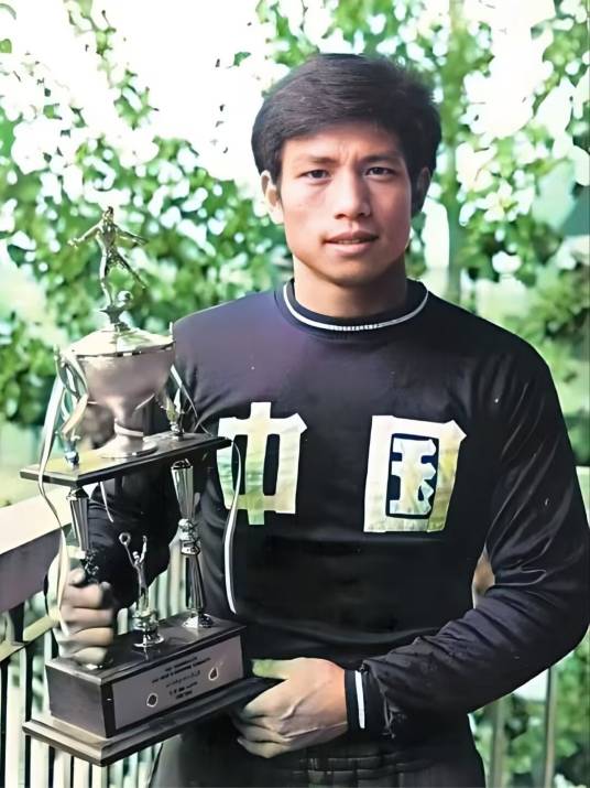 李富胜（中国足球运动员）