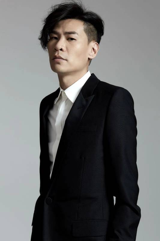 邓智伟(中国香港男音乐创作人)