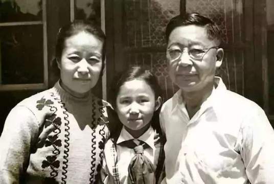 舒立（老舍的三女儿）