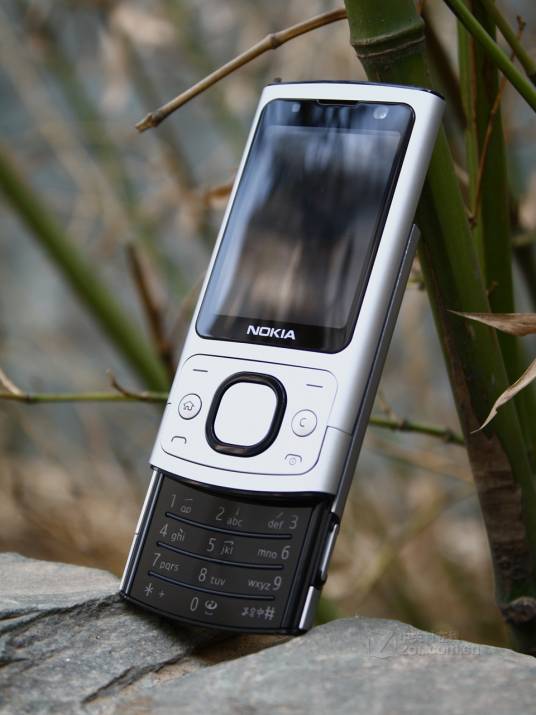 诺基亚6700s