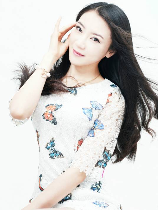 肖雪（中国内地女演员歌手）