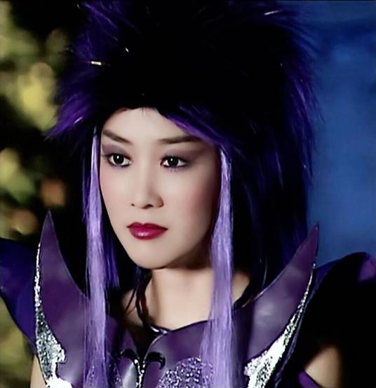 小月(电视剧《巴啦啦小魔仙之漂亮宝贝》中的女主角之一)