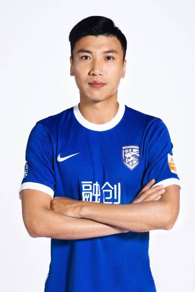 渠成（中国足球运动员）