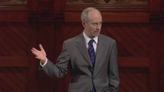 迈克尔·桑德尔