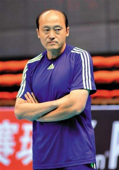 胡进（前中国女排主教练）