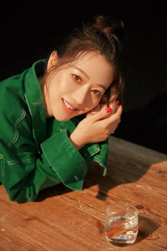 黄子文(中国内地女主持人)