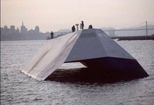 海影号隐身试验舰