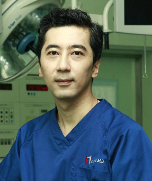 崔明(北京肿瘤医院胃肠肿瘤中心四病区主任医师)