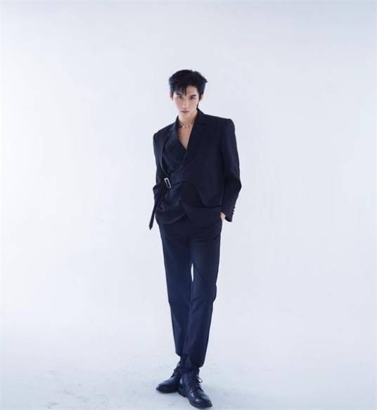 李嘉祥(《创造营2021》学员)