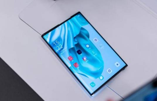 OPPO X 2021卷轴屏概念机