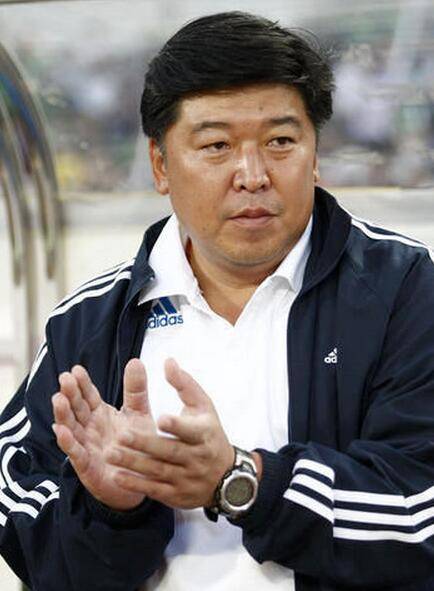 徐弘(中国足球运动员)