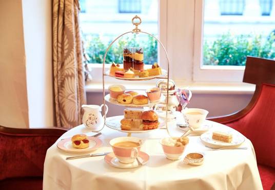 英式下午茶（餐饮形式）