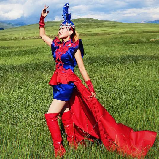 迪娜（蒙古族歌手）