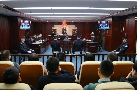 孙文斌(民航总院杀医案罪犯)