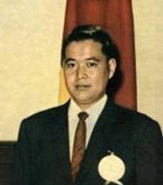 李显斌（原解放军空军飞行员）