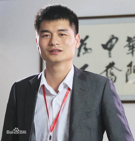 李振江(中崛集团董事长)