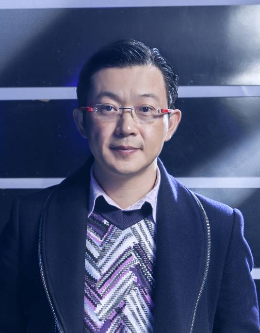 田明(星空华文传媒CEO)