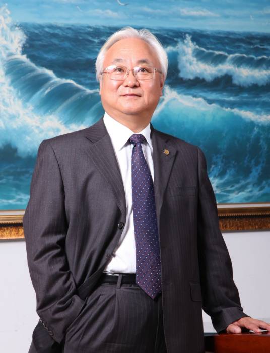 王庆国（中国中医科学院学部委员、中医基础研究专家、国医大师、北京中医药大学中药学院终身教授）