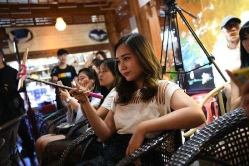 41名主播被列入主播警示名单，主播该如何规范自己的言行？