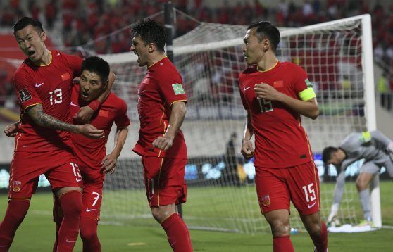 国足最新出线概率仅0.08%，为何如此之低？