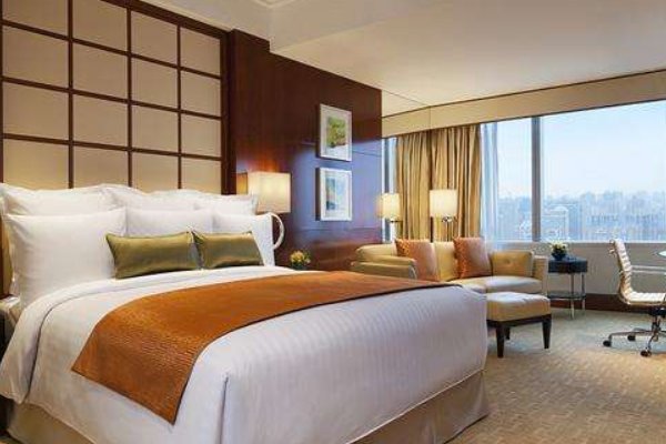 上海人民广场附近酒店有什么推荐？