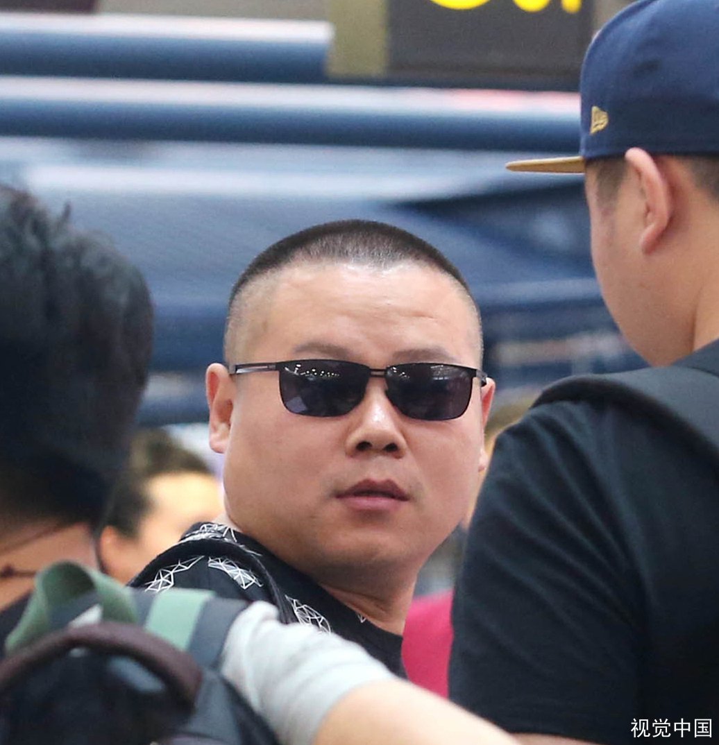 医生神似岳云鹏被误认求合影，和别人长得像是一种怎样的感受？