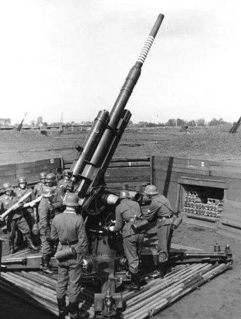 二战时期的防空炮可不可以用来打坦克？