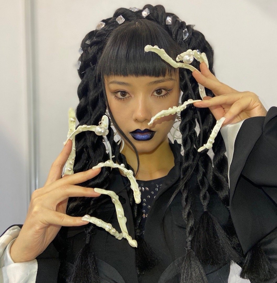 对于“朱婧汐发文回应容貌羞辱”一事,你有何观点?