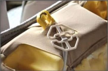 如何雪佛兰新赛欧三厢后排座椅安装坐垫