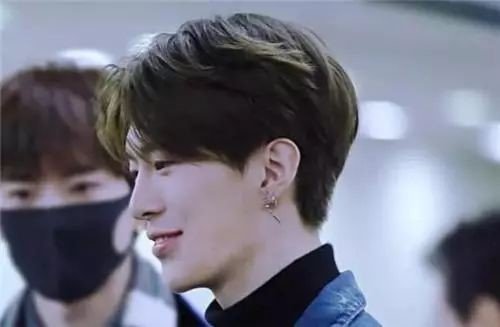 范冰冰的弟弟范丞丞是哪个组合里面的成员？