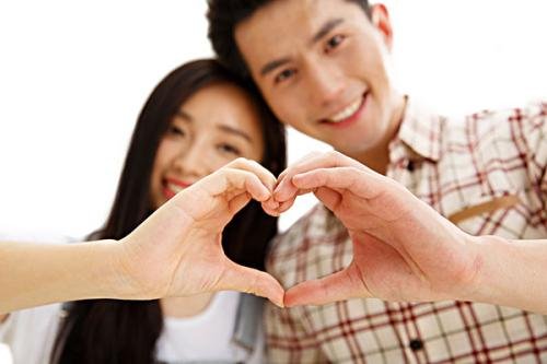 爱情和婚姻中应该选择相似的还是互补的另一半呢？