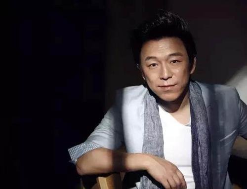 黄渤加盟这就是街舞，他的舞技水平怎么样？