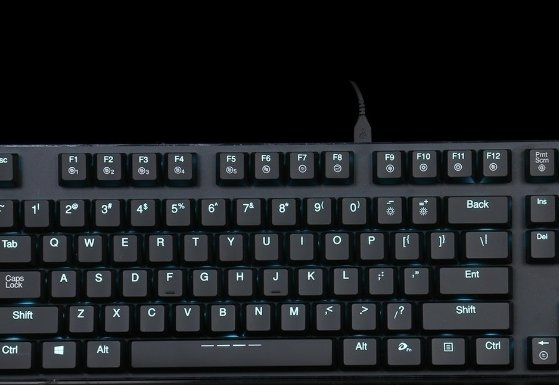 键盘上的数字键盘打不出来数字是怎么回事