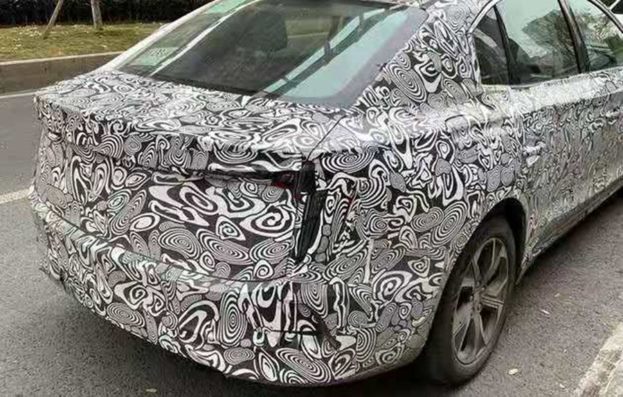 红旗E111纯电动轿车实车图曝光，将于明年3月份正式亮相