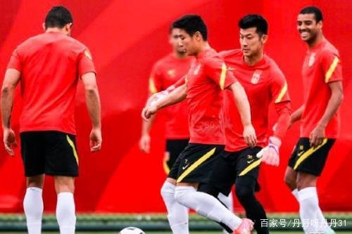 叙利亚主帅被曝打完比赛就辞职，知情人爆料这才是辞职的直接原因，是什么？