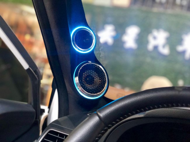 怎么改装斯巴鲁森林人汽车音响？