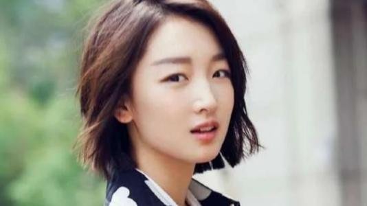 周冬雨和余文乐之间是否有真感情？是否存在炒作的嫌疑呢？