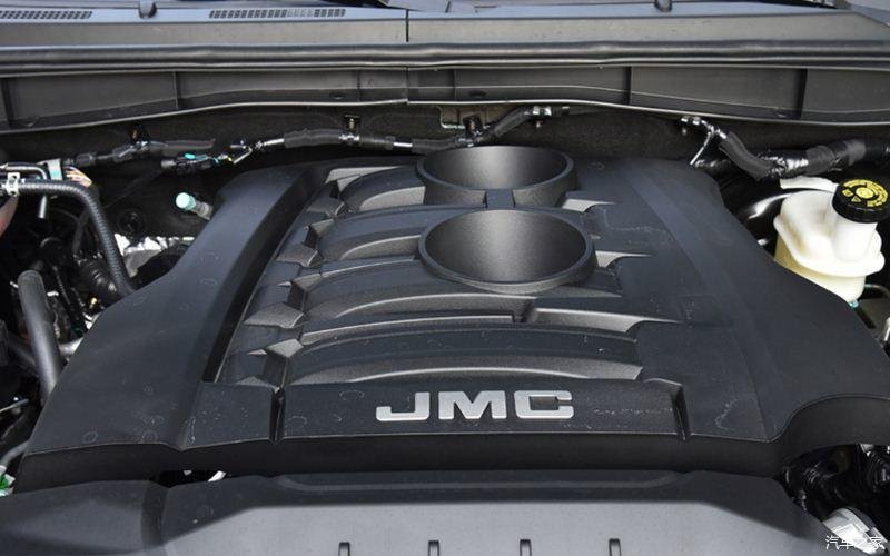 江铃驭胜S350正式上市,售15.98万起,匹配6/8速自动变速箱