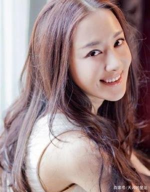 从清纯女主到“心机”女配，因狗咬整容5次的李依晓到底怎么了？