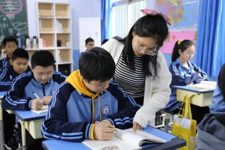 高考数学作弊考生成绩无效,此次作弊事件对他本人的影响有多大?