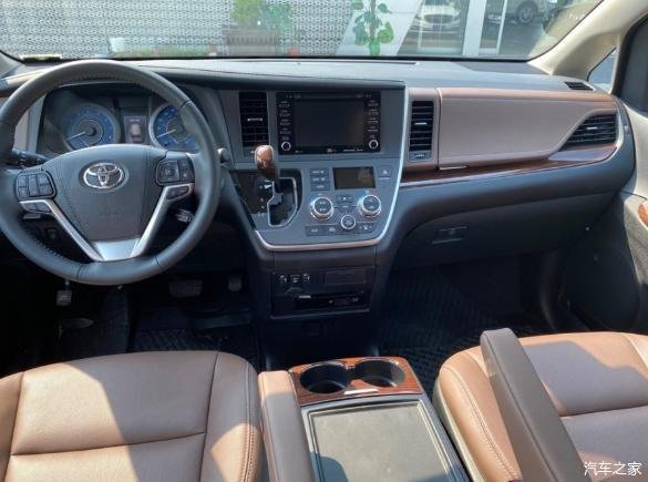 新丰田塞纳高配落地超68万元?亚洲龙前脸,价格逼近酷路泽