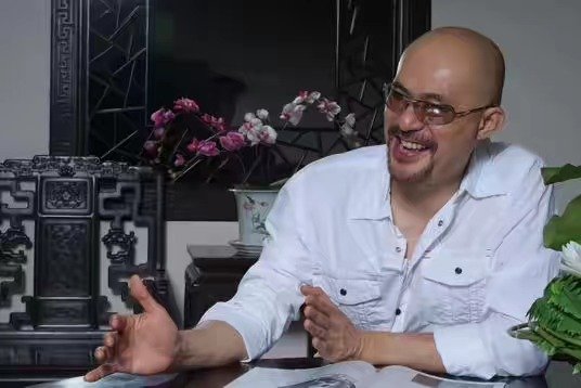 徐锦江曾经为迈克·杰克逊伴舞吗?