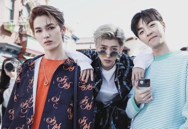 蔡徐坤的接机名叫西红柿，西红柿是他的外号吗？