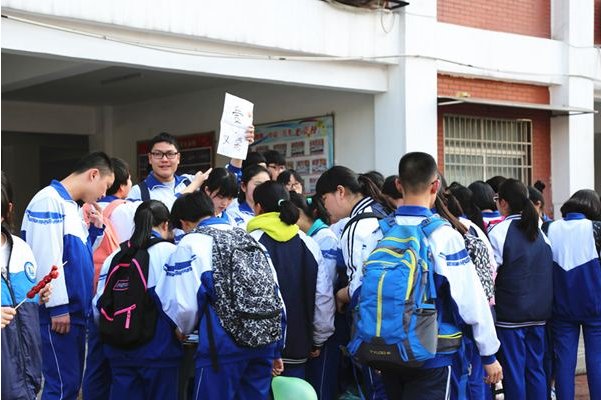 上海一高三女生留遗书后溺亡，她为何会做出轻生的举动？