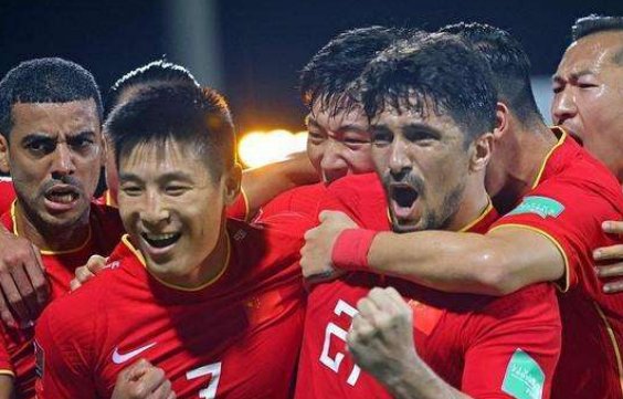 国足最新出线概率仅0.08%,为何如此之低?