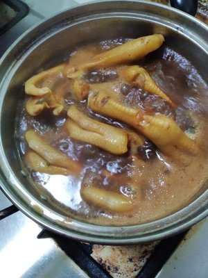 开家干锅鸭爪爪店赚钱吗?华飞鸭爪爪加盟有哪些加盟优势?